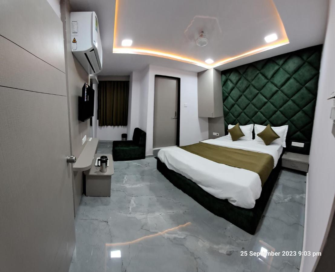 Hotel Kingdom Gandhinagar Exterior foto